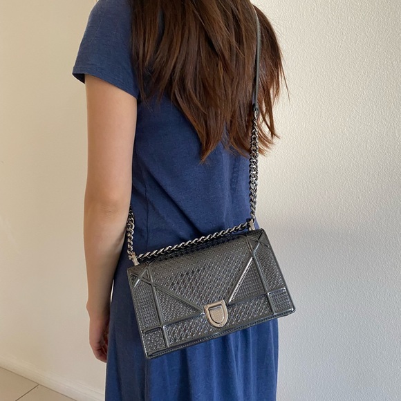 Dior Metallic Patent Micro-Cannage Diorama Bag Onyx Black - Picture 12 of 14